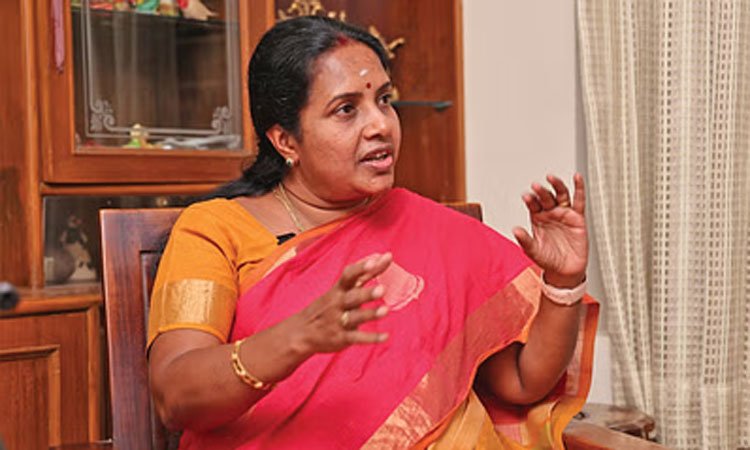 “பெண்களுக்கு தைரியம் வேணும்”… முதலில் அனைவரும் இதை செய்யுங்க….. எம்எல்ஏ வானதி சீனிவாசன் வலியுறுத்தல்…!!!