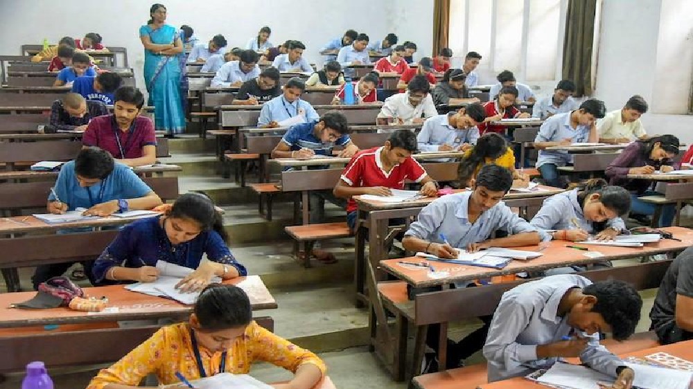 டிஎன்பிஎஸ்சி தேர்வுகள்… “வரப்போகும் அதிரடி மாற்றம்”… வெளியான முக்கிய தகவல்…!!!