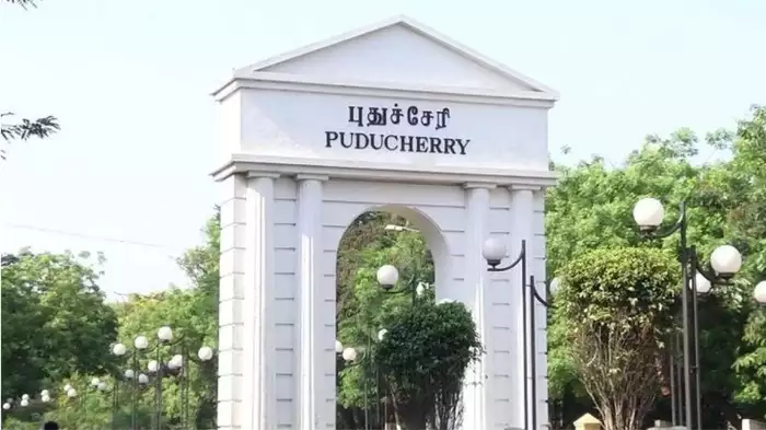 புதுச்சேரி அரசு உதவியாளர் காலிபணியிடங்கள்… இன்றே கடைசி நாள்… உடனே அப்ளை பண்ணுங்க…!!