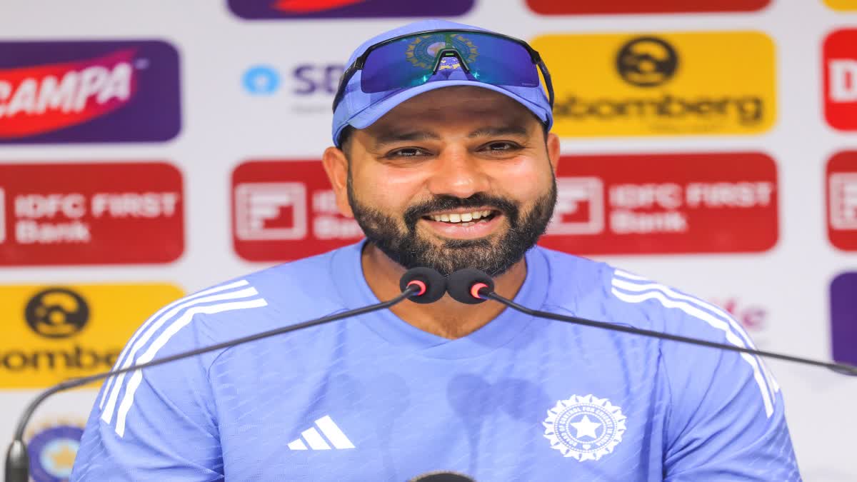 ரோகித் சர்மா கிரிக்கெட்டில் இருந்து எப்ப ஓய்வு… அவரது எதிர்காலம் குறித்து கூறும் சிறு வயது பயற்சியாளர்…!!!