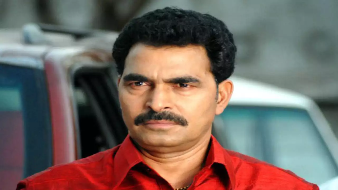 அரசியலில் களம் இறங்கும்… “பிரபல தமிழ் நடிகர்”…!! – எதிர்பார்ப்பில் ரசிகர்கள்..!!