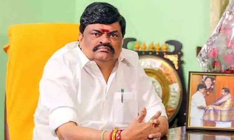 “மு.க ஸ்டாலினை சீக்கிரம் வீட்டுக்கு அனுப்புங்க”… அவர் நலமாக வாழட்டும்… எடப்பாடியாரை கோட்டைக்கு அனுப்புங்க… ராஜேந்திர பாலாஜி…!!