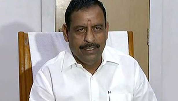 Breaking:  கார் விபத்தில் சிக்கினார் முன்னாள் அதிமுக அமைச்சர் ஓ.எஸ் மணியன்…!!