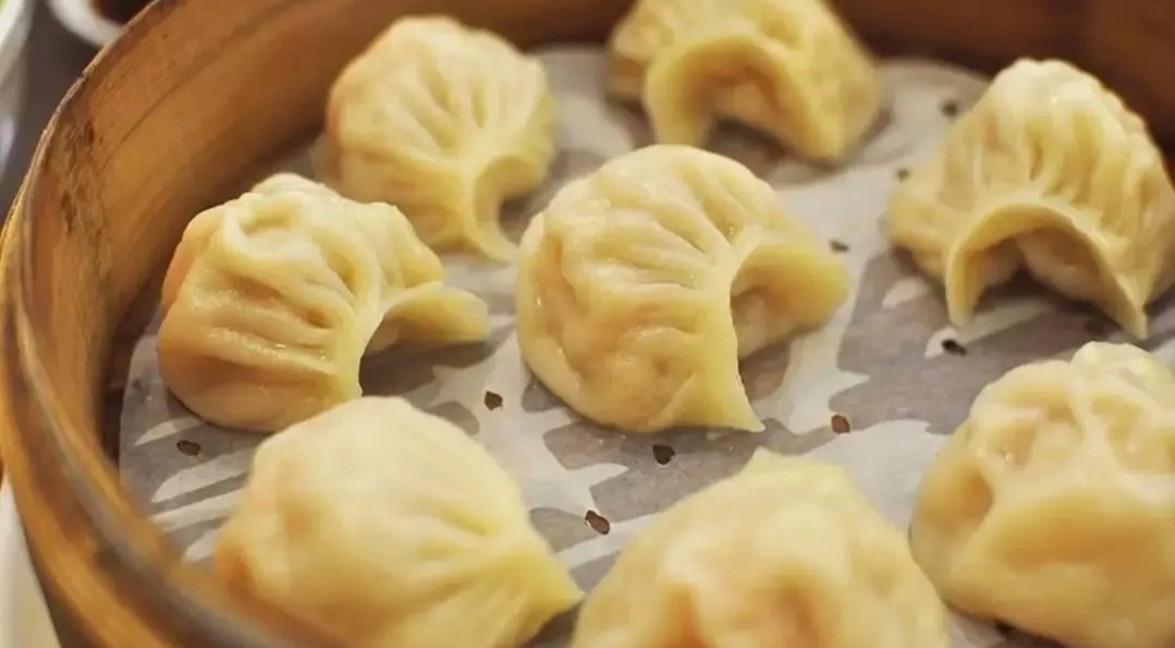 Momos சாப்பிட்டு பெண் பலி….  20 பேருக்கு பாதிப்பு…. போலீஸ் விசாரணை….!!