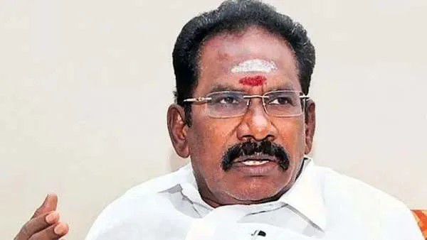 தண்ணீரில் தத்தளிக்கும் மதுரை… 16 செமீ மழைக்கே 2 பேர் இறந்துட்டாங்க… செல்லூர் ராஜு பரபர…!!!