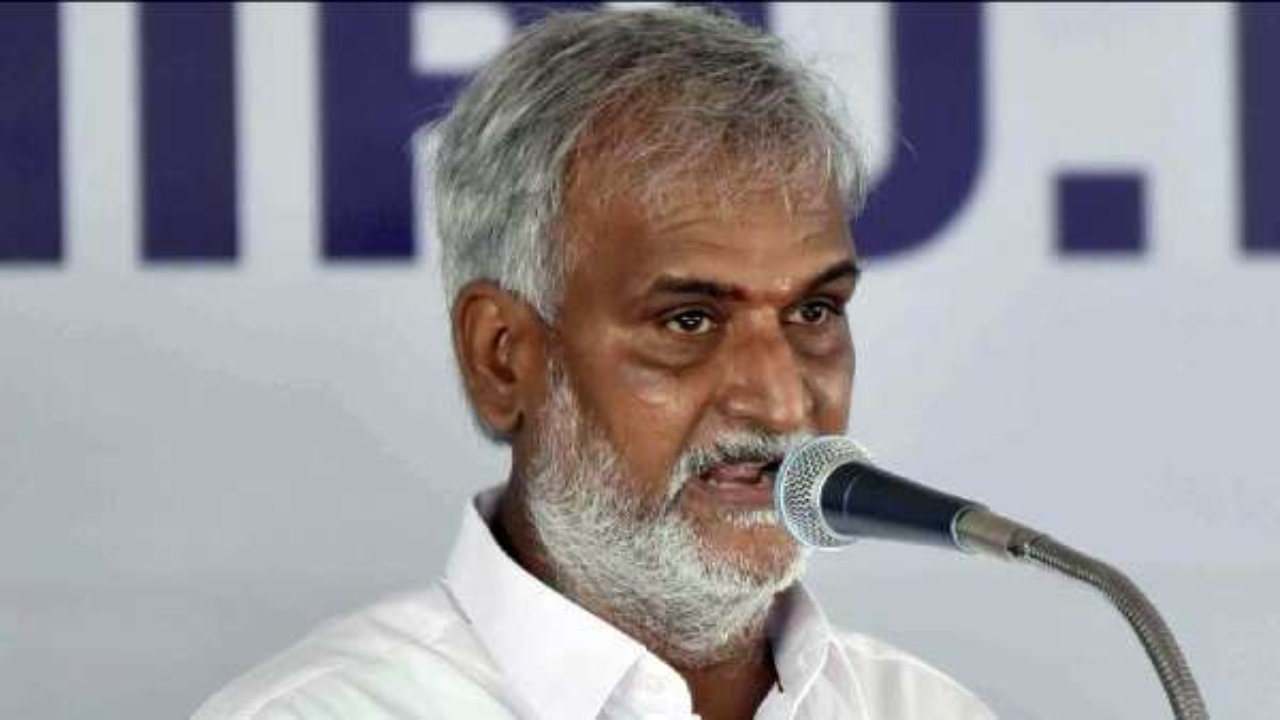 குருட்டு அதிர்ஷ்டத்தால் முதல்வரானவர் இபிஎஸ்… முதல்வரை விமர்சிக்க என்ன தகுதி இருக்கு…? கொந்தளித்த அமைச்சர் சேகர்பாபு..!!