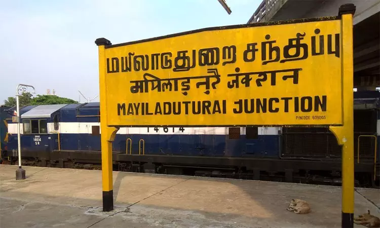 தமிழகத்தில் இந்த மாவட்டத்திற்கு நவம்பர் 15-ல் உள்ளூர் விடுமுறை… ஆட்சியர் அறிவிப்பு…!!!
