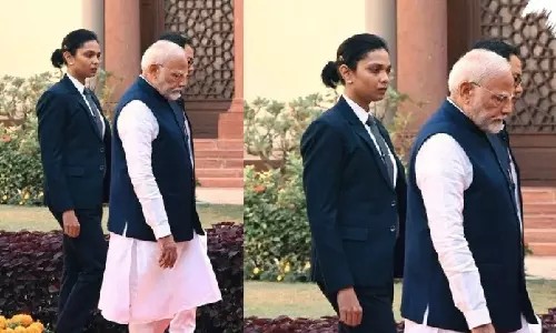 வேற லெவல்…! பிரதமர் மோடியின் பாதுகாப்பு படையில் பெண் கமெண்டோ… பாஜக எம்பி பகிர்ந்த புகைப்படம் வைரல்…!!