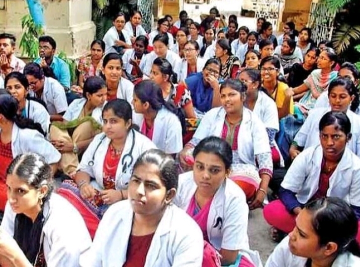 Breaking: தமிழகம் முழுவதும் இன்று மருத்துவர்கள் ஸ்டிரைக் அறிவிப்பு…!!!