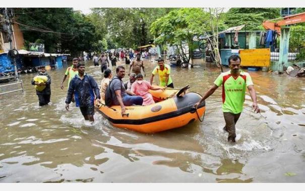 மக்களே உஷார்…! தமிழகத்திற்கு இன்று வெள்ள அபாய எச்சரிக்கை… யாரும் வெளியே வராதீங்க..!!