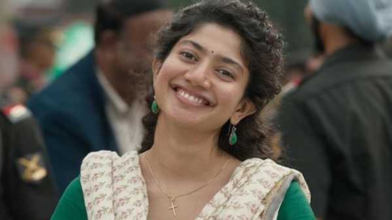 பாக்ஸ் ஆபிஸில் மிரட்டும் அமரன்…. அதிரடியாக சம்பளத்தை உயர்த்திய சாய் பல்லவி…? எவ்வளவு தெரியுமா…?