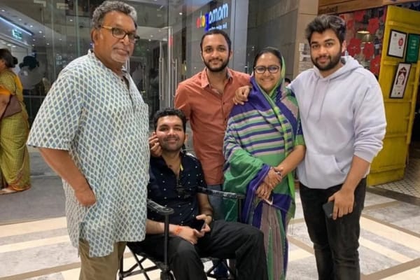 என் மகன் கோமாவில் இருந்து மீண்டதற்கு விஜய் தான் காரணம்…. நடிகர் நாசர் உருக்கம்…!!