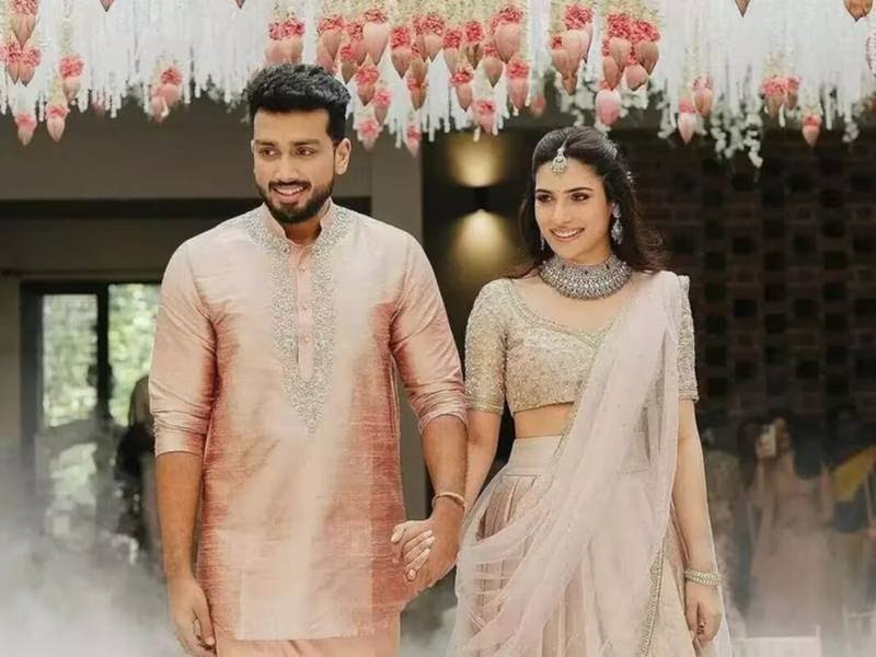 நடிகர் காளிதாஸ் ஜெயராமுக்கு டும் டும் டும்… குவியும் வாழ்த்துக்கள்..!!!