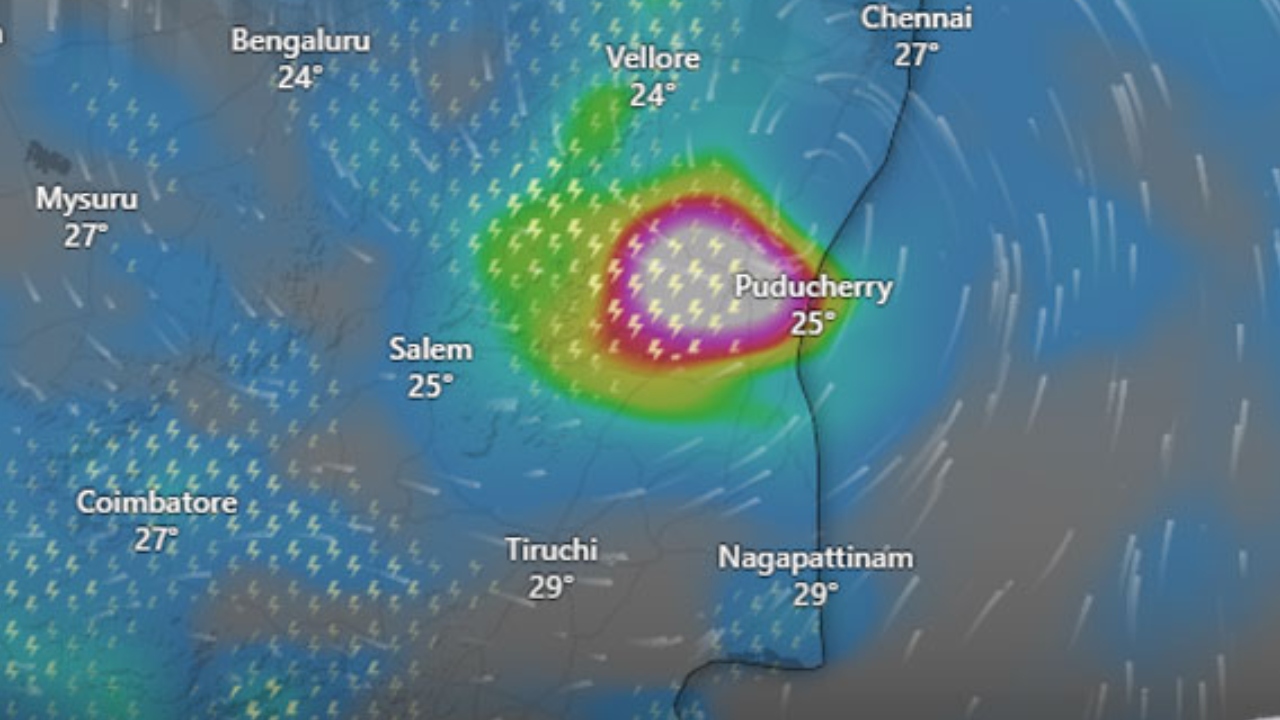 FLASH: ஆழ்ந்த காற்றழுத்த தாழ்வு மண்டலமாக வலுவிழந்த பெஞ்சல் புயல்…. அடுத்த 12 மணி நேரத்தில்…. வானிலை ஆய்வு மையம் தகவல்…!!