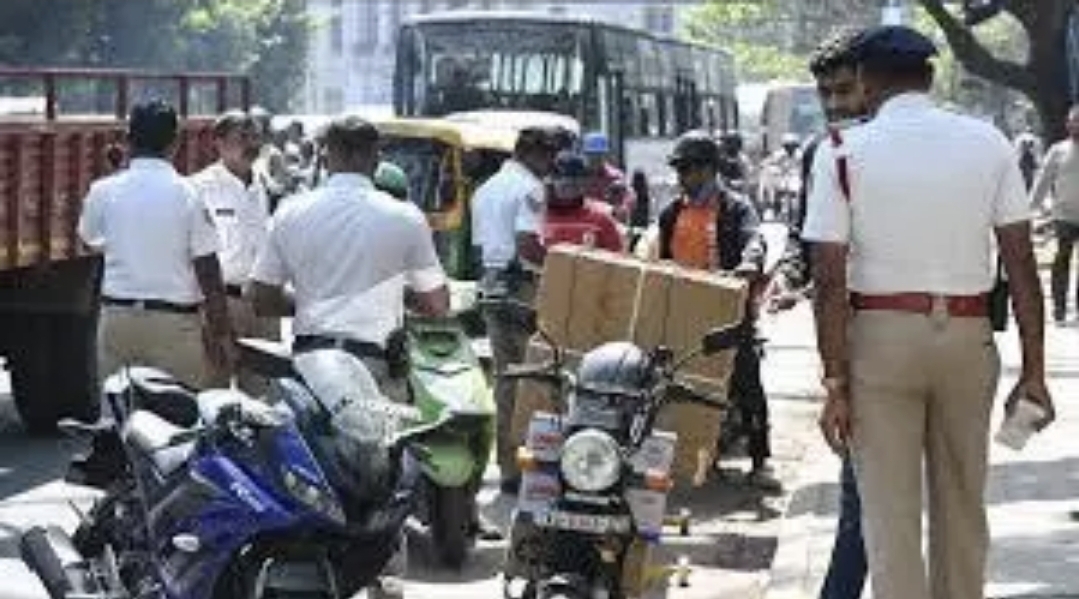 5 மணி நேரத்தில் ரூ.5,00,000 அபராதமா…. போக்குவரத்து போலீசார் அதிரடி….!!