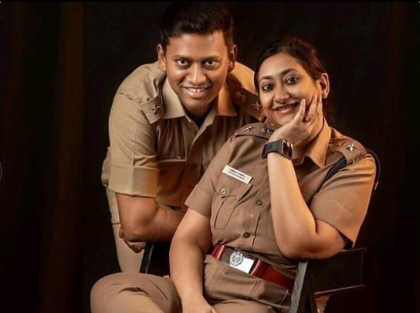 அடடே..! ஒரே நாளில் பதவி உயர்வு பெற்ற ஐபிஎஸ் ஜோடி… DIG ஆக பொறுப்பேற்கும் வருண் குமார், வந்திதா பாண்டே..!!