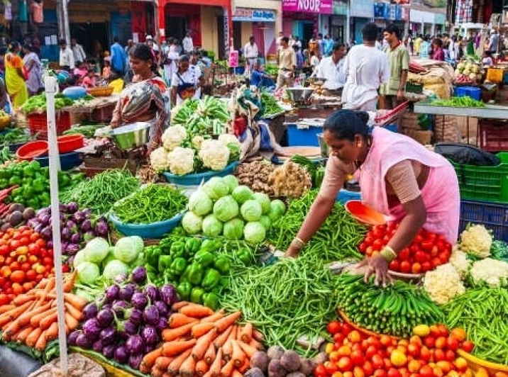 கிடு கிடுவென உயர்ந்த காய்கறிகள் விலை… ஒரு கிலோ இவ்வளவா…? அதிர்ச்சியில் இல்லத்தரசிகள்…!