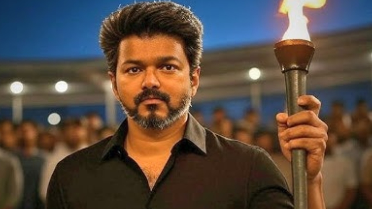 இன்னும் முடியலப்பா….!! விஜயின் ஜனநாயகன் படத்தின் செகண்ட் லுக் போஸ்டரும் ரிலீஸ்….. சற்று முன் அறிவித்த தயாரிப்பு நிறுவனம்…!!