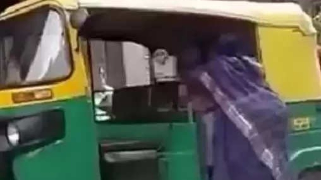 வலியில் கதறி துடித்த மருமகள்…. நடுரோட்டில் மாமியார் செய்த காரியம்…. நெகிழ்ச்சி சம்பவம்…!!