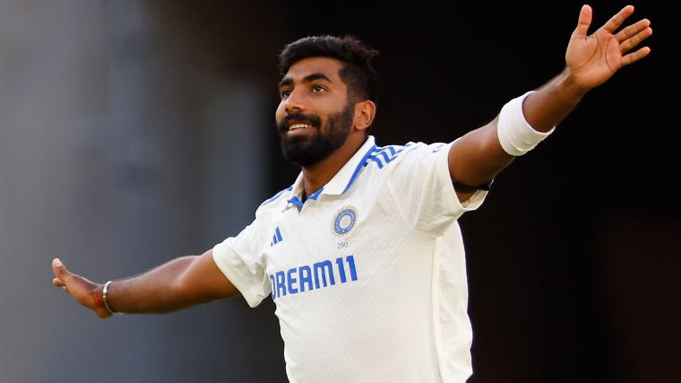 இவர்தான் சிறந்த டெஸ்ட் கிரிக்கெட் வீரர்…. ஐசிசி அங்கீகரித்த பும்ரா….!!