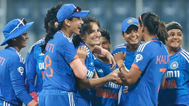 அட்டகாசமான சம்பவம்… 1 இல்ல 2 இல்ல 304 ரன்கள் வித்தியாசம்….  வெற்றி வாகை சூடிய இந்திய மகளிர் அணி….!!