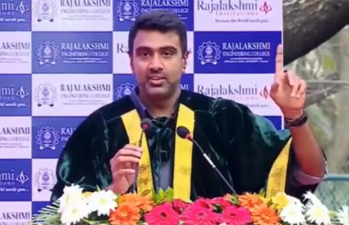 இந்தியாவின் தேசிய மொழி ஹிந்தி கிடையாது.. அது வெறும் அலுவல் மொழிதான்… அஸ்வின் அதிரடி பேச்சு..!!