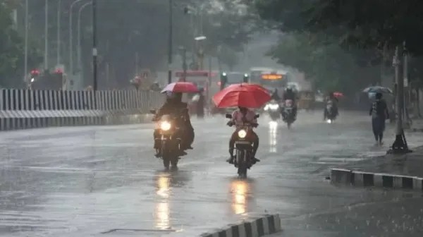தமிழகத்தில் மழை வெளுத்து வாங்கும்… எந்தெந்த மாவட்டங்களில் தெரியுமா..? காலையிலேயே வந்தது அலர்ட்..!!