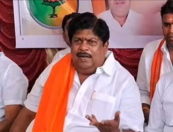 “திமுக ஆட்சிக்கு வரக்கூடாது என கூறியவர் பெரியார்”.. ராஜாஜி தான் எல்லாத்துக்குமே காரணம்… புது தகவலை சொன்ன பாஜக முக்கிய புள்ளி…!!!