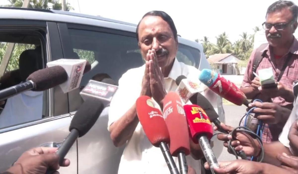 இதுல எந்த உள்நோக்கமும் கிடையாது… எல்லோரும் சாதாரணமாக தான் வந்தாங்க… செங்கோட்டையன்..!!
