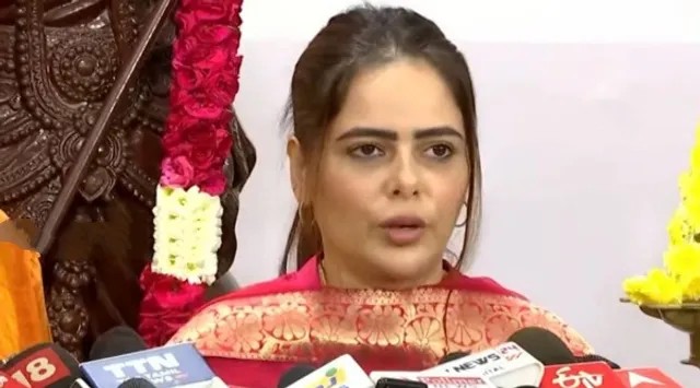 “ஹிந்தி தெரிந்தால் தான் பெண்களுக்கு பாதுகாப்பு”.. அப்போ நிர்பயா கதி என்ன ? பாஜக நிர்வாகி சர்ச்சை பேச்சு…!!!