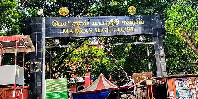 கைதிகளுக்கு இனி விடுப்பு வழங்க தடை இல்லை…. உயர்நீதிமன்றம் உத்தரவு…!!