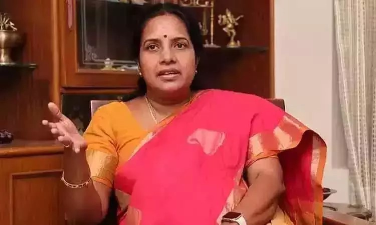 “டெபாசிட் காலி”… தலைவராக இருக்க தகுதியில்லாதவர்”… அவர் தேசிய கட்சியான காங்கிரஸில் இருப்பது துரதிஷ்டவசமானது… கிழித்தெரிந்த வானதி சீனிவாசன்….!!