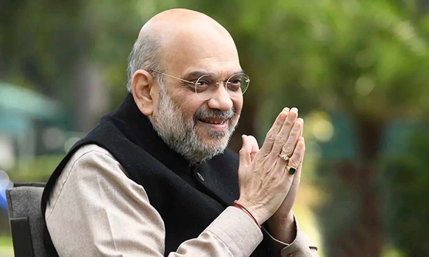 அமித்ஷா வருகையை கண்டித்து…. காங்கிரஸ் கட்சியினர் கருப்பு கொடி ஏந்தி போராட்டம்…!!