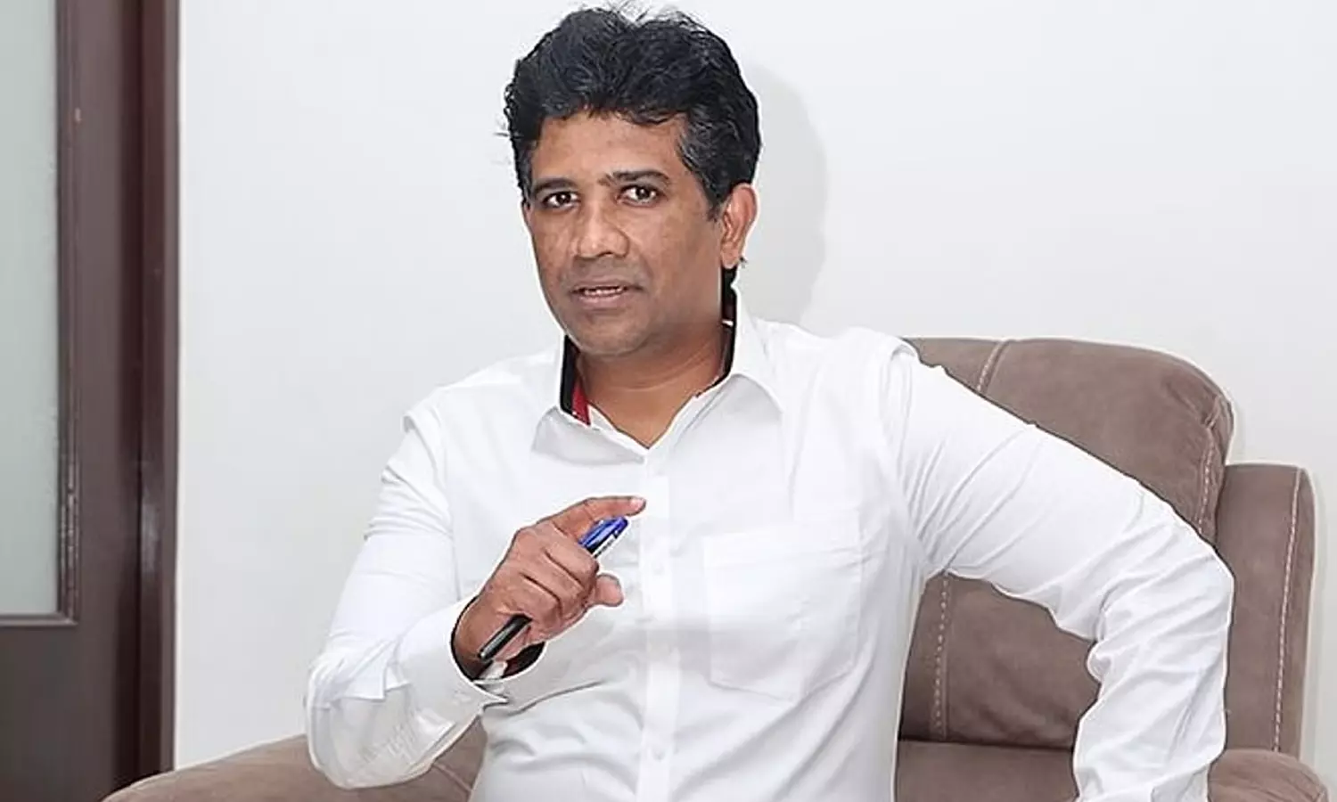 இனி 70 ரூபாய்க்கு வாங்கும் மாத்திரைக்கு ரூ.11 மட்டும் கொடுத்தால் போதும்… திமுக எம்எல்ஏ எழிலன் அதிரடி அறிவிப்பு…!!!