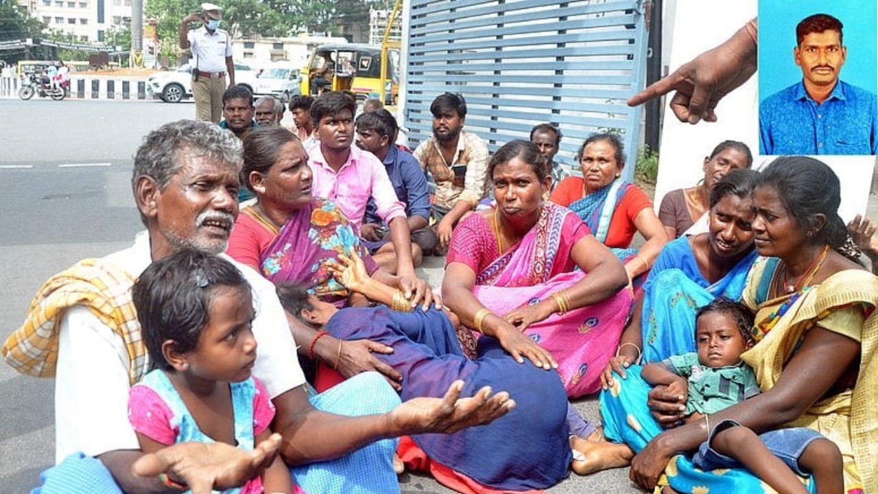 “19 மாதமா சரியா தான் போச்சு…” மேலாளர் நெருக்கடியால் தொழிலாளி தற்கொலை…. உறவினர்களின் போராட்டம்…!!