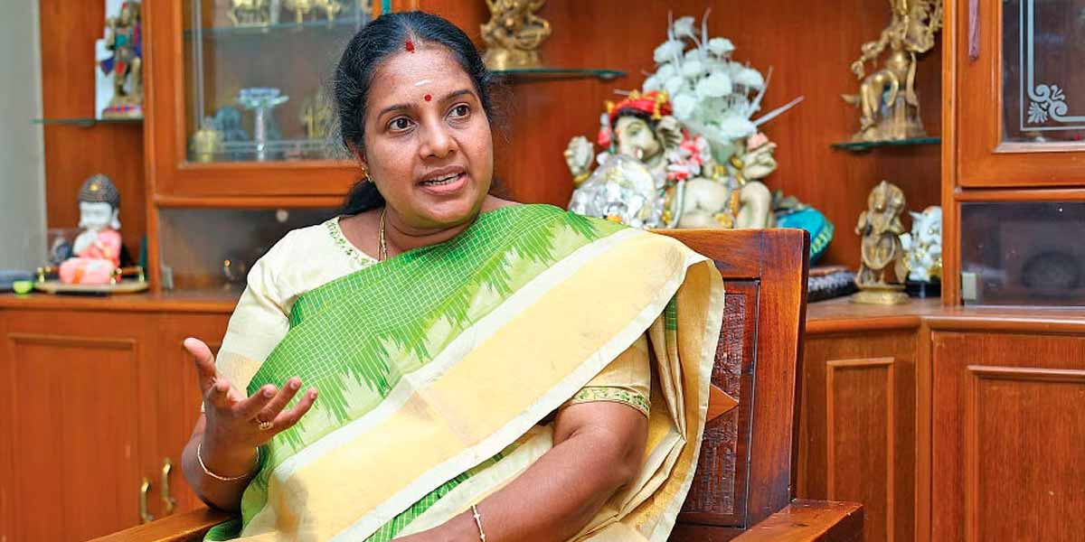 “இது ரொம்ப பெரிய அவமானம்”… இதுக்கெல்லாம் திமுகவுக்கு மக்கள் தக்க பாடம் புகட்டுவார்கள்… வானதி சீனிவாசன்…!