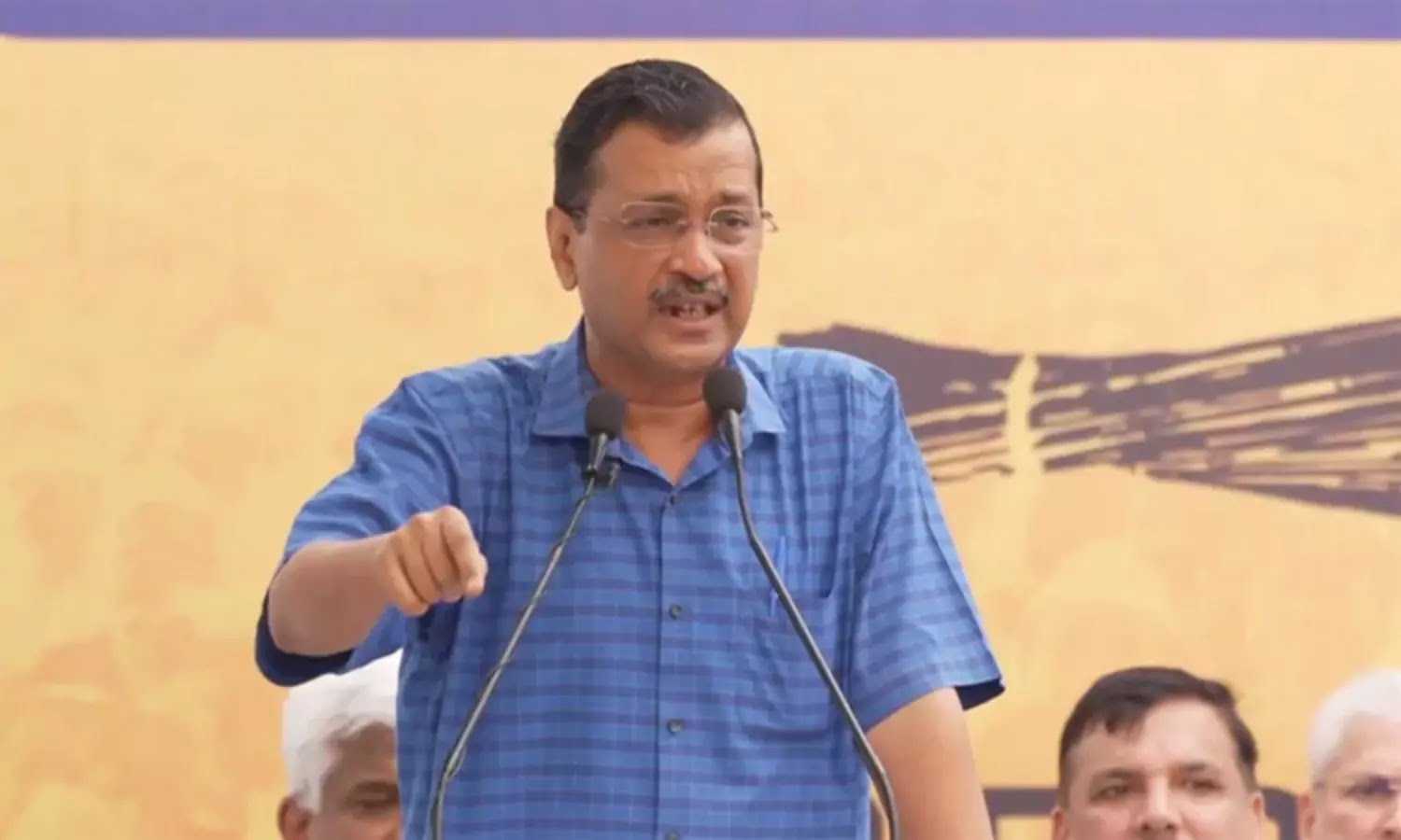 Breaking: புதுடெல்லி தொகுதியில் அரவிந்த் கெஜ்ரிவால் படுதோல்வி… வெற்றி வாகை சூடினார் பாஜகவின் பாவேஷ் ஷர்மா…!!!