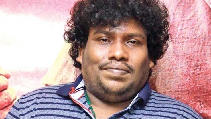 கட்டுப்பாட்டை இழந்து விபத்தில் சிக்கிய நடிகர் யோகி பாபு கார்…. வெளியான அதிர்ச்சி தகவல்..!!