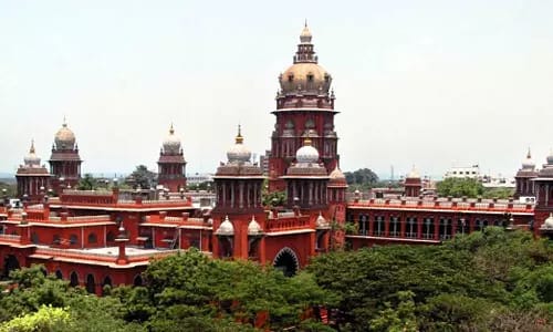 Breaking: இனி சாலைகளில் கட்சி கொடிகள் இருக்கக் கூடாது…. உயர் நீதிமன்றம் அதிரடி உத்தரவு…!!