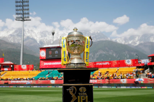 அட என்னப்பா சொல்றீங்க..! இந்த இரண்டு CSK வீரர்களும் சகோதரர்களா..? இது தெரியாம போச்சே..!!