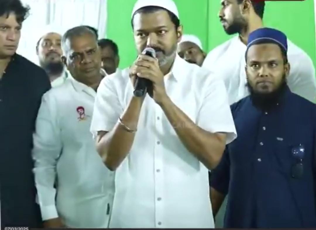 நோன்பு திறந்த பின்… பேசிய விஜய்… என்ன சொன்னார் தெரியுமா?…!!!