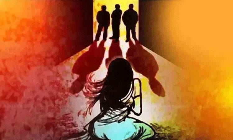 மீண்டும் அதிர்ச்சி…! “3 குழந்தைகளுக்கு தாய்”… பஸ் ஸ்டாண்டில் நின்ற போது… கதற கதற 4 பேர் செஞ்ச கொடூரம்… தேனியில் பரபரப்பு..!!