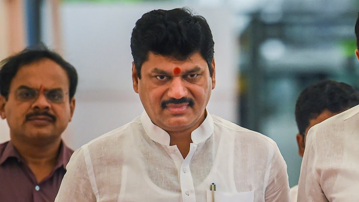 கொலை வழக்கு…. அமைச்சர் பதவியை ராஜினாமா செய்த தனஞ்செய் முண்டே…!!!