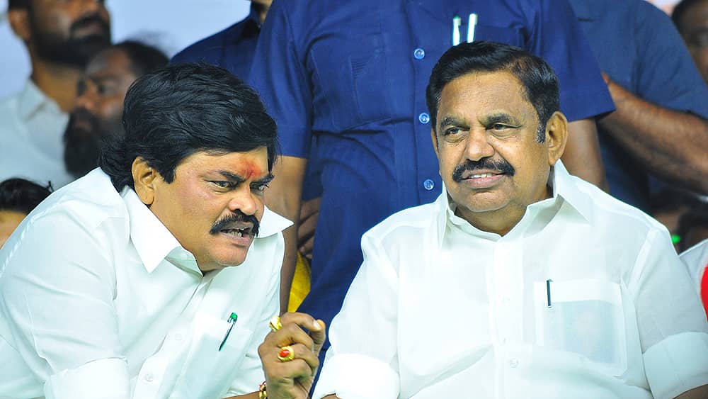 Breaking: அதிமுக நிர்வாகிகள் ஆலோசனைக் கூட்டம்… மறைமுகமாக ராஜேந்திர பாலாஜிக்கு எடப்பாடி பழனிச்சாமி எச்சரிக்கை…!!