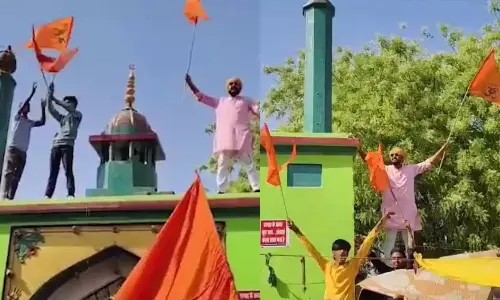 “ராமநவமி கொண்டாட்டத்தில் மசூதியில் பறந்த காவி கொடிகள்”… இந்து அமைப்பினர் அட்டூழியம்… வைரலாகும் வீடியோ…!!!