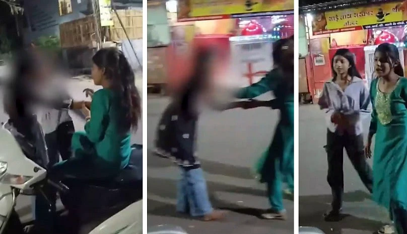 “நடு ரோட்டில் இளம் பெண்ணை கொடூரமாக தாக்கிய 2 பெண்கள்”… கதறி அழுதும் விடல… பாட்டோடு சேர்த்து ரீல்ஸ் வீடியோவாக வெளியிட்ட கொடூரம்..!!