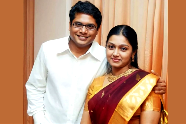 மனோஜ் நந்தனாவை திருமணம் செய்தது இப்படித்தான்… உண்மையை உடைத்த பிரபல பத்திரிகையாளர்..!