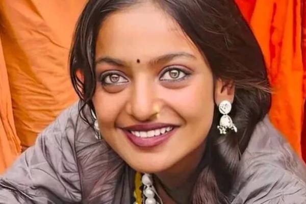 படவாய்ப்பு இல்லன்னா என்ன..? முக்கிய சீரியலில் நடிக்கும் வைரல் பெண் மோனாலிசா..? வெளியான தகவல்..!!