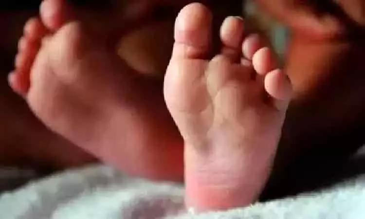 “கிணற்றில் 12 நாட்கள் ஆன பிறந்த குழந்தை”…. வளர்க்க மனமில்லாமல் கல் நெஞ்சம் படைத்த பெற்றோர் செஞ்ச கொடூரம்….!!