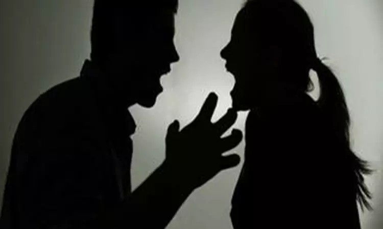 “தாய் வீட்டுக்குப் போன மனைவி”… 10 நாளாகியும் திரும்பி வராததால்.. கோபத்தில் கணவன் செஞ்ச கொடூரம்… இதுக்கு போய் இப்படியா..? பரபரப்பு சம்பவம்..!!